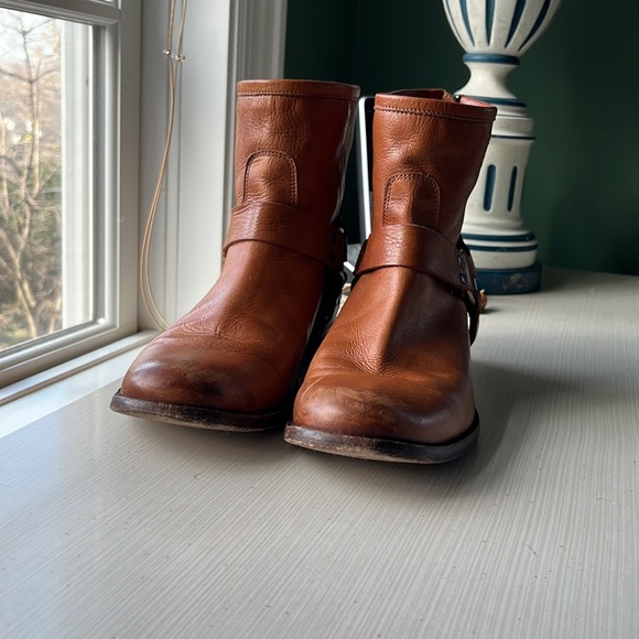 Women’s leather Frye boots - Picture 3 of 6